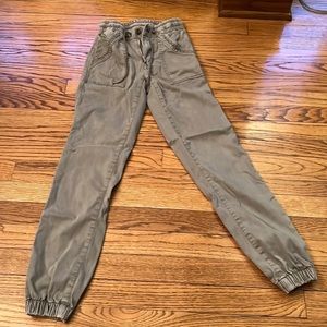 American eagle pants in 00